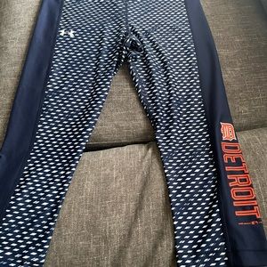 Under Armour Detroit Tiger leggings, Size L new